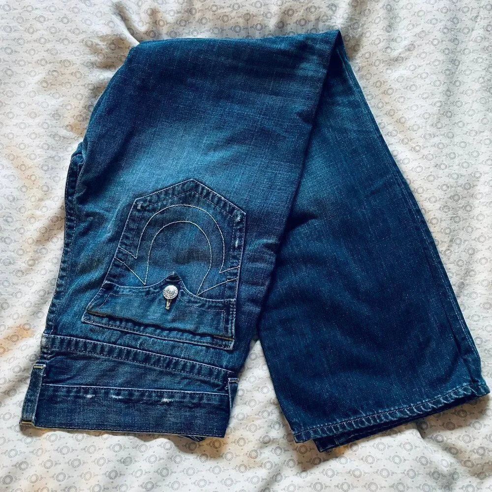 TRUE RELIGION STRAIGHT LEG MED WASH FLAP POCKET JEANS Sz 36